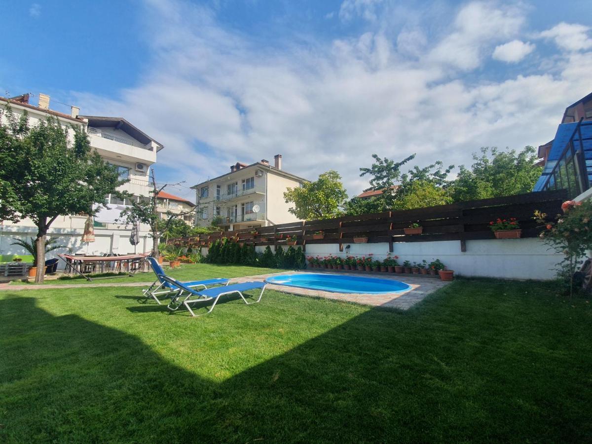 Cherry Garden Apartments Sveti Vlas Exterior foto